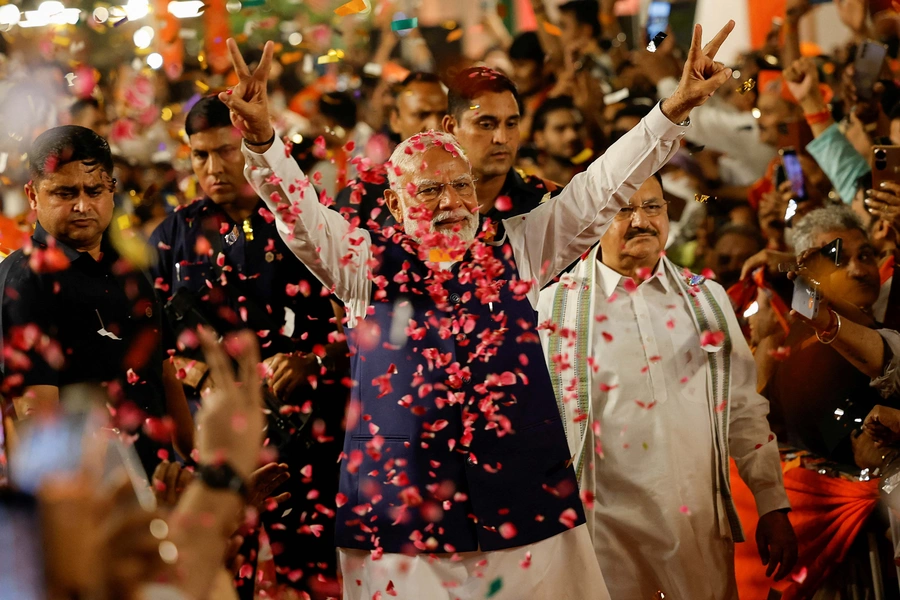 Indian Prime Minister Narendra Modi gestures as he arrives at Bharatiya Janata Party (BJP) headquarters in New Delhi, India, June 4, 2024. 